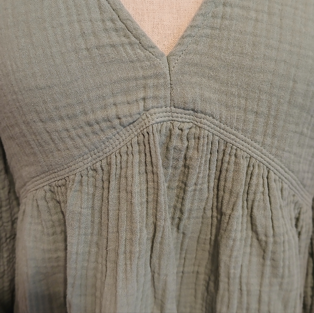 LIKE NEW! Madewell Babydoll Peasant Style Long Sleeve Top Sage Green Small - Picture 4 of 6